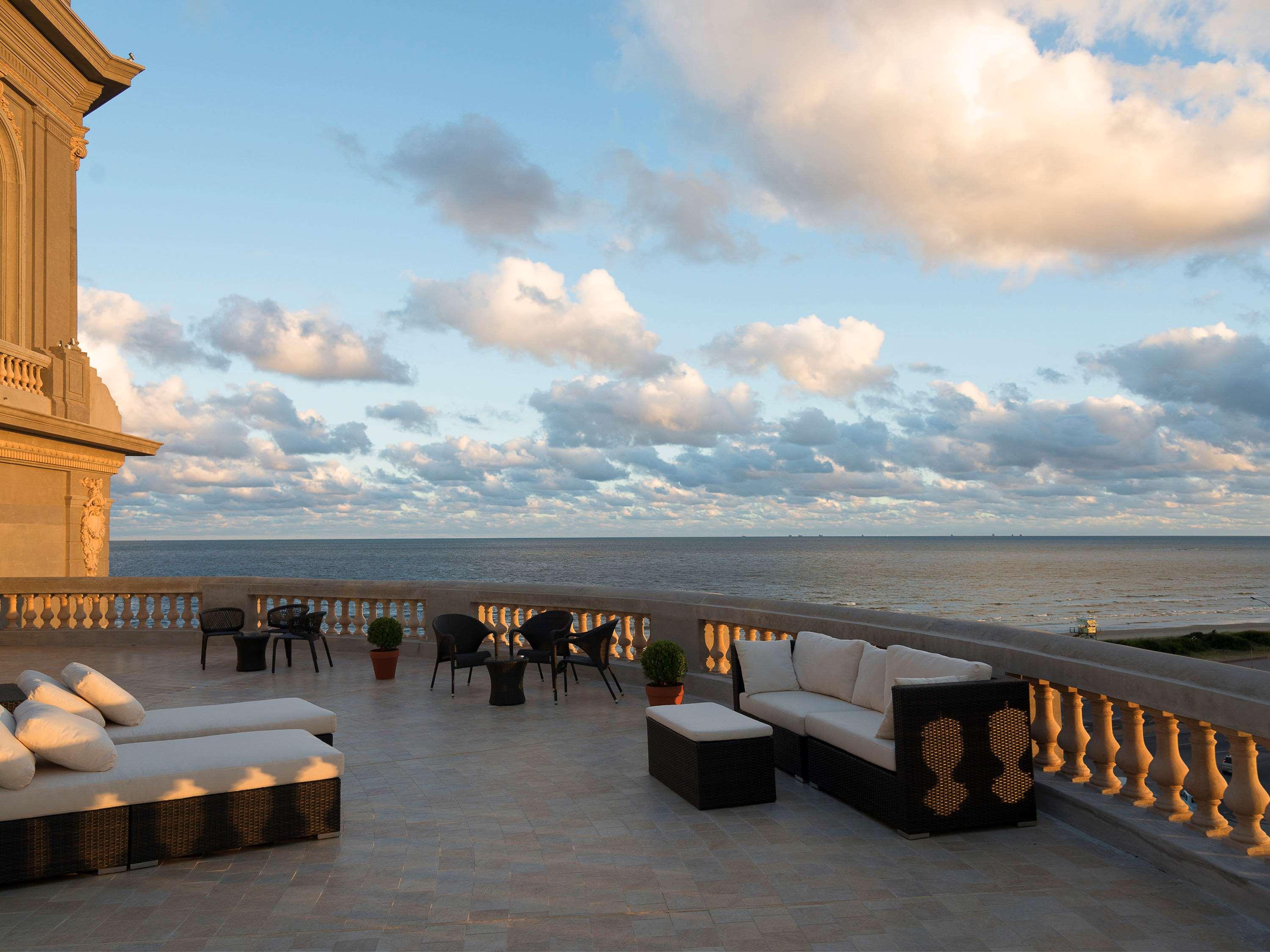 Sofitel Montevideo Casino Carrasco & Spa Eksteriør billede The terrace