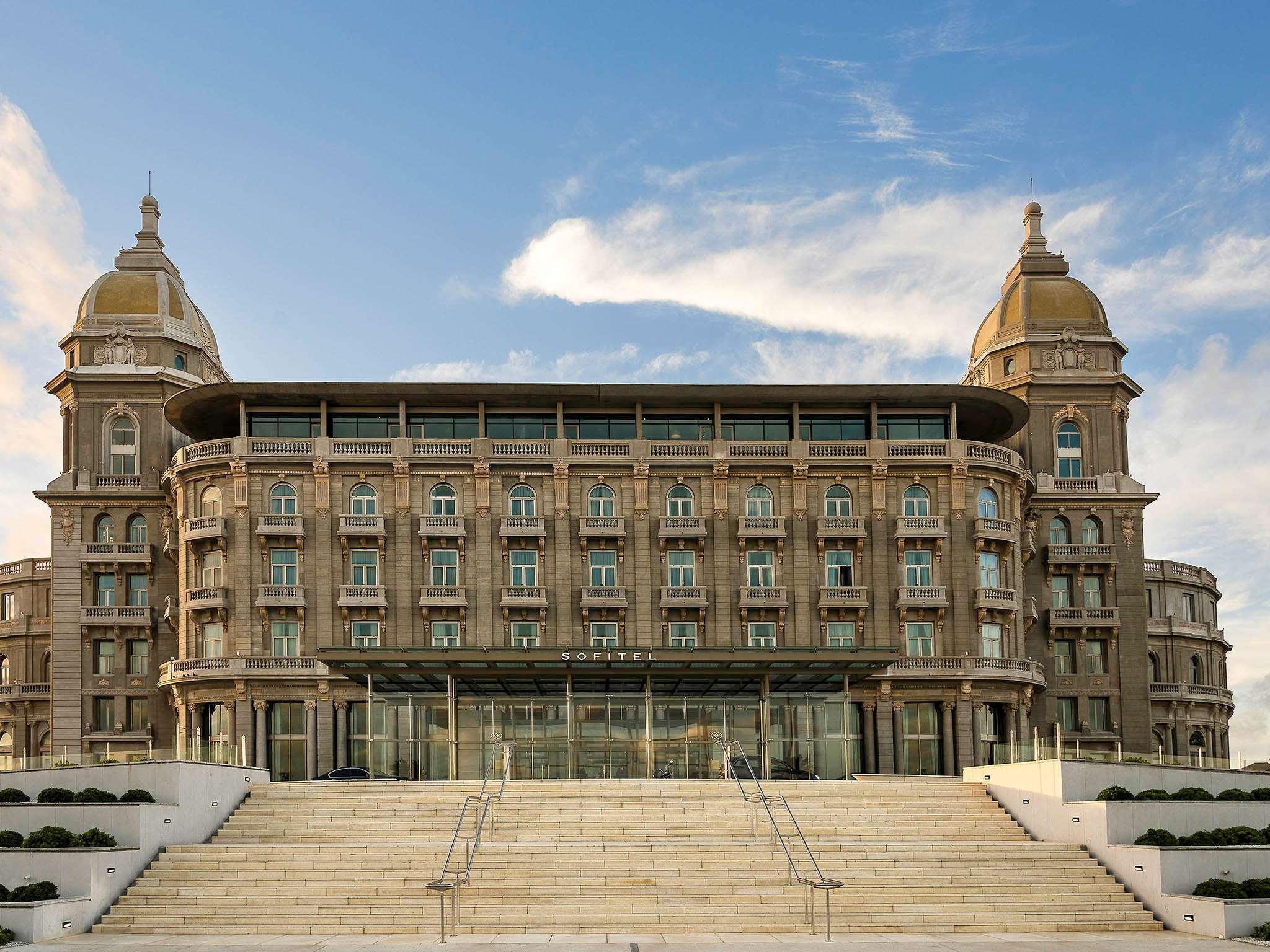Sofitel Montevideo Casino Carrasco & Spa Eksteriør billede The Grand Hotel